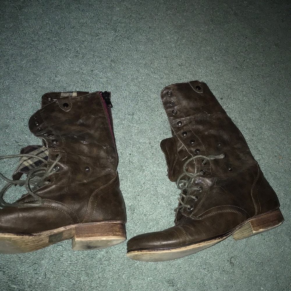 Brown Steve madden combat boots